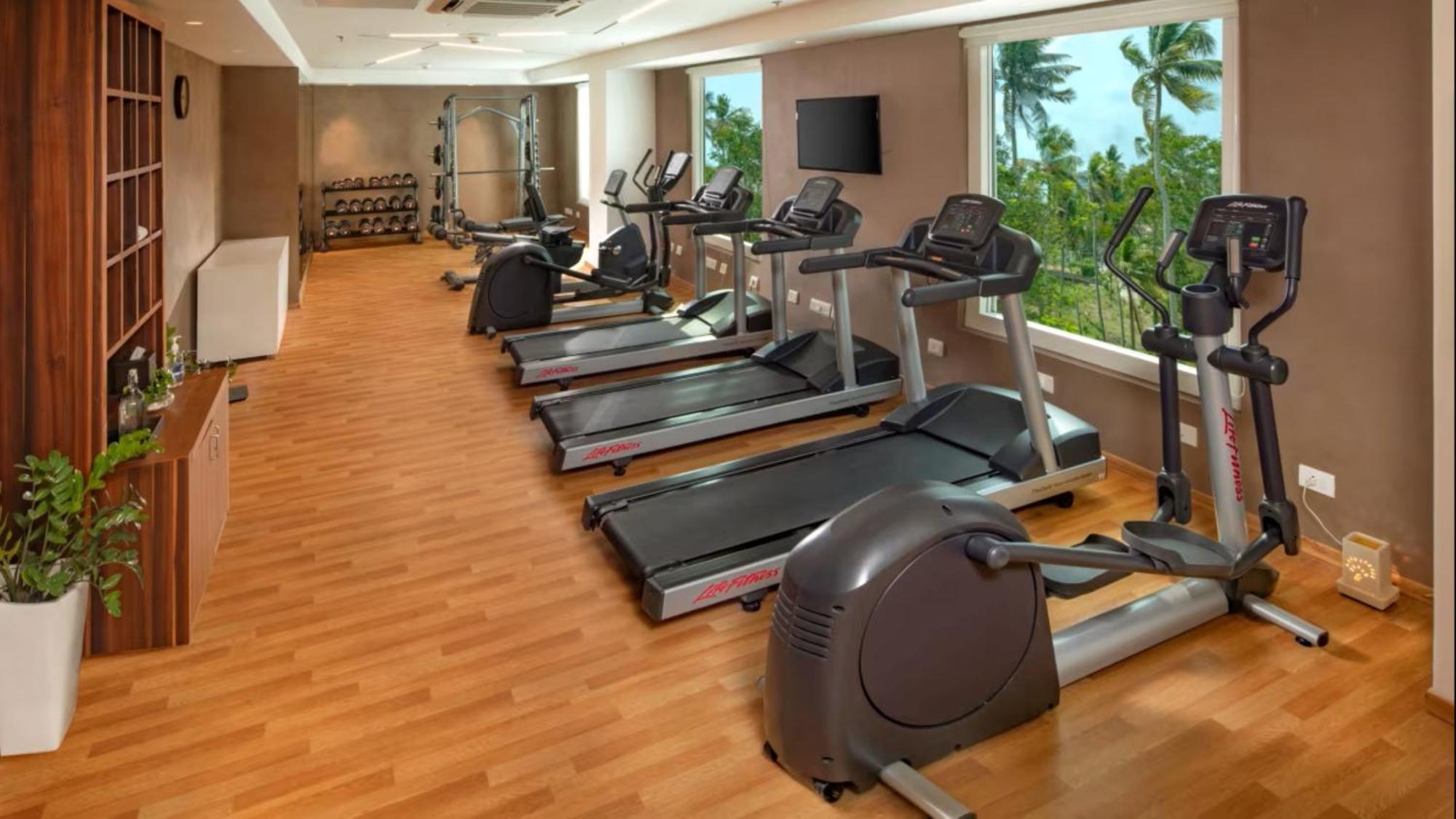 O By Tamara, Trivandrum Thiruvananthapuram Exterior photo The gym at the hotel
